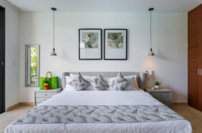 Hotel-style room in condominium with gym and spa included